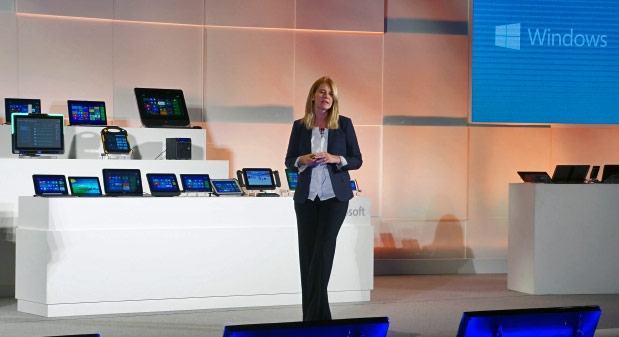 A CFO da Microsoft Tami Reller durante o keynote na Computex 2013