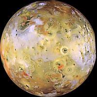 Io, um dos satélites de Júpiter (clique para ver bem de perto)