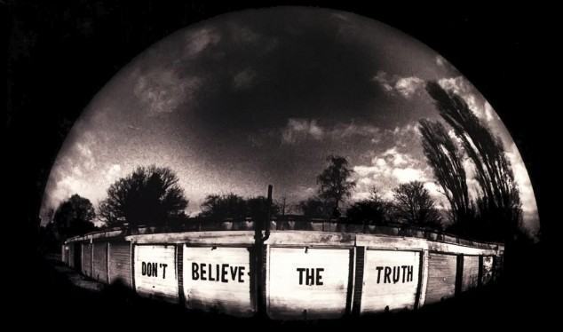 dont-believe-the-truth-4e7570335abe0