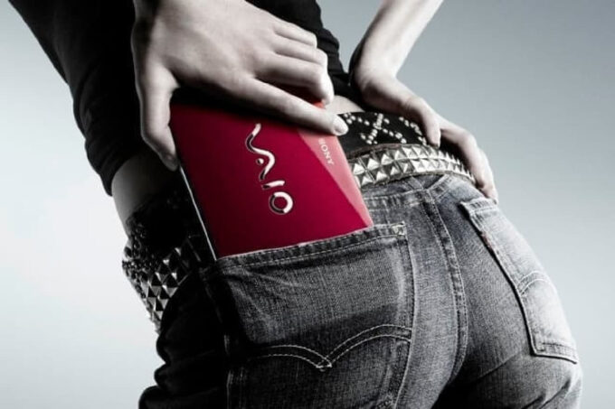 Sony VAIO P: o produto era estranho, mas a propaganda chamou a atenção por outros motivos (Crédito: Divulgação/Sony)