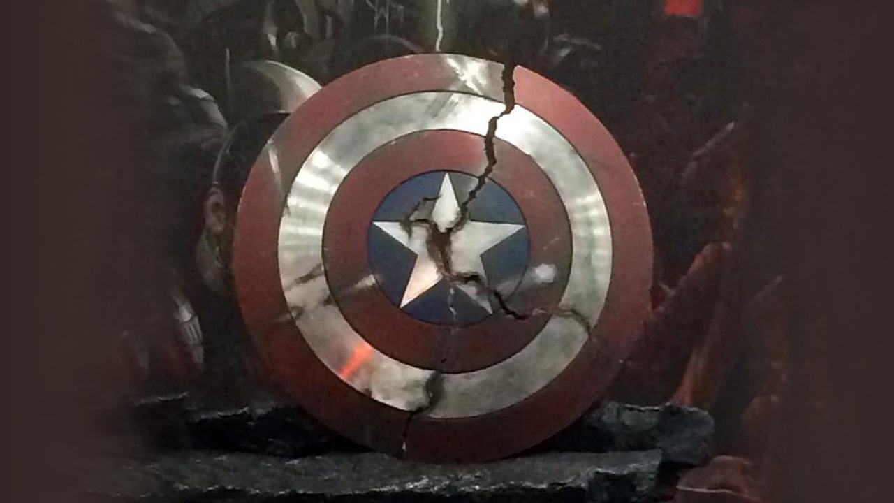 sdcc-2014-marvels-the-avengers-age-of-ultron-props_axfm.1920