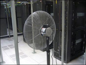 Challenges-of-Cooling-a-Data-Center
