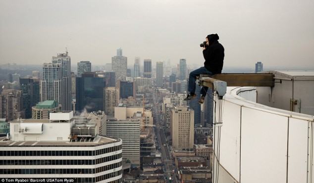 Rooftopping Photography