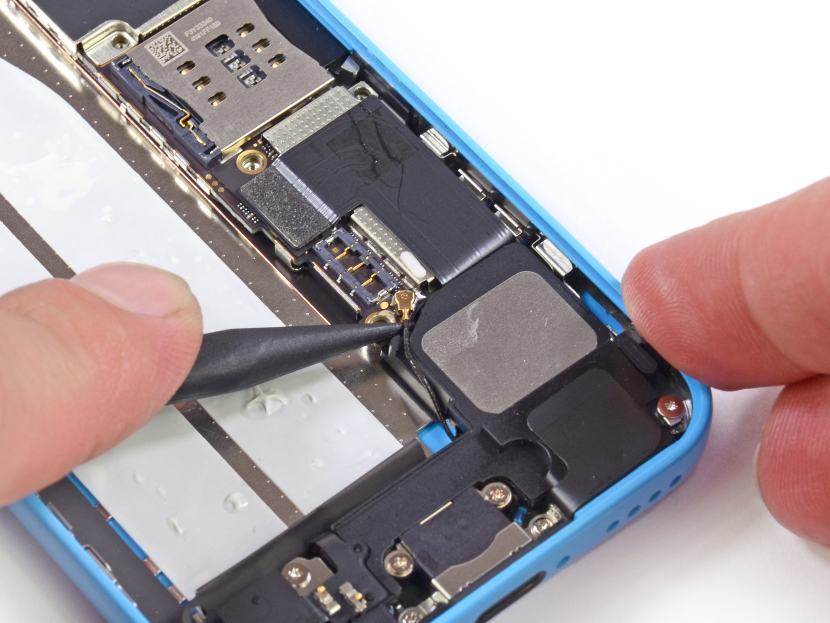 iphone-5c-ifixit-teardown-nand-chip