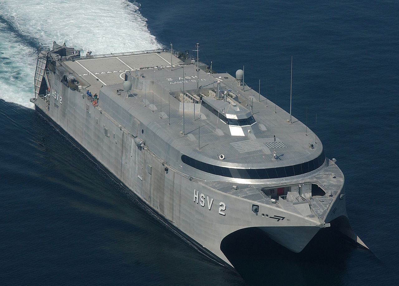 1280px-us_navy_031010-n-3236b-001_high_speed_vessel_two_hsv-2_navigates_the_waters_off_the_coast_of_southern_iraq