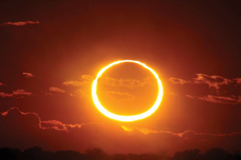 07-annular-eclipse-melandri
