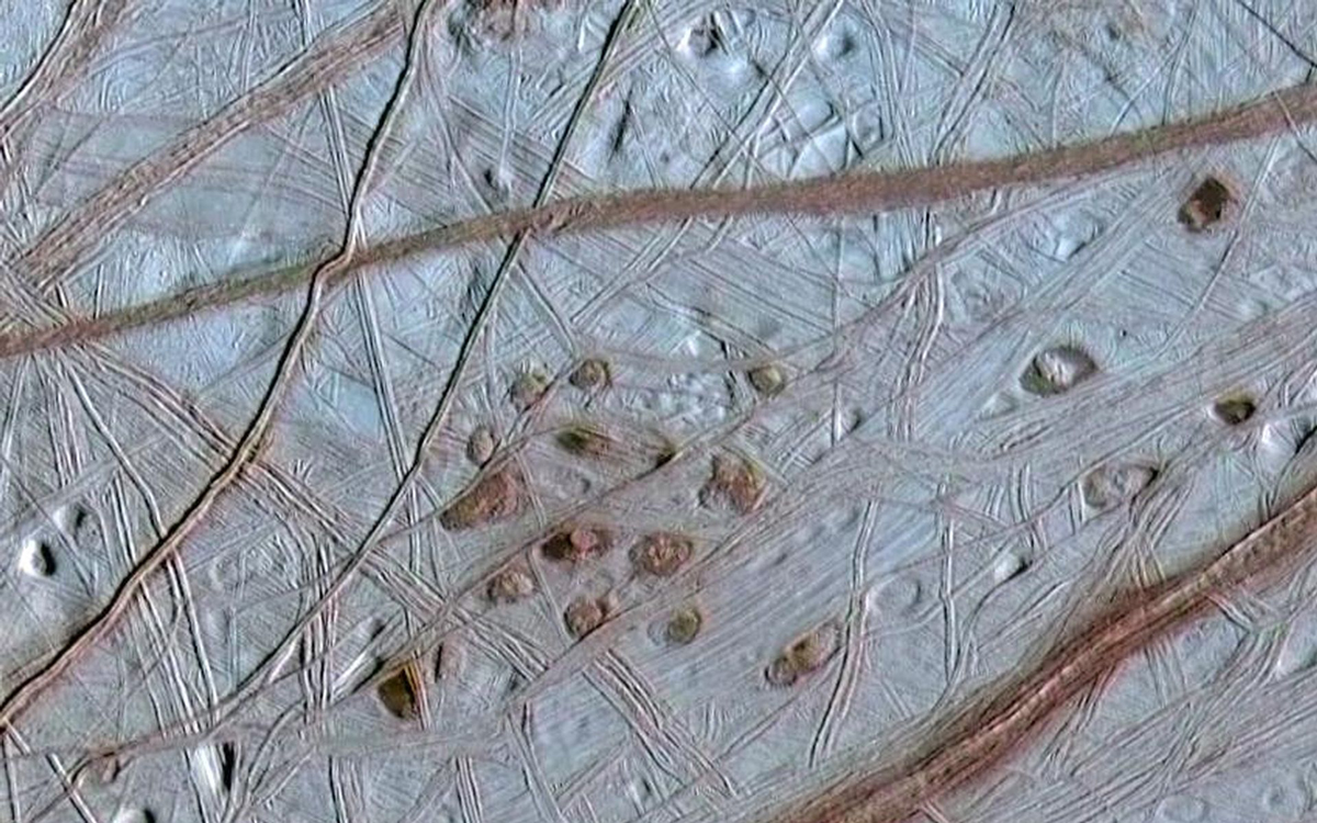 europa-icy-surface