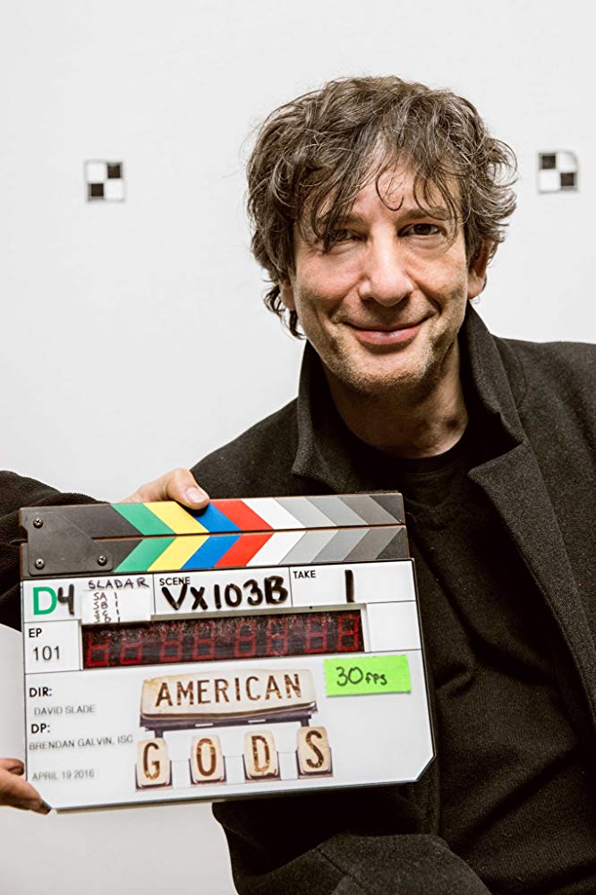 Neil Gaiman em gravação de American Gods