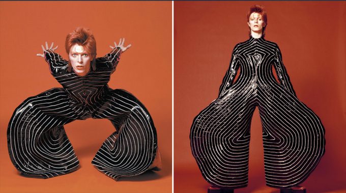 David Bowie como Ziggy Stardust, seu personagem do começo dos anos 70