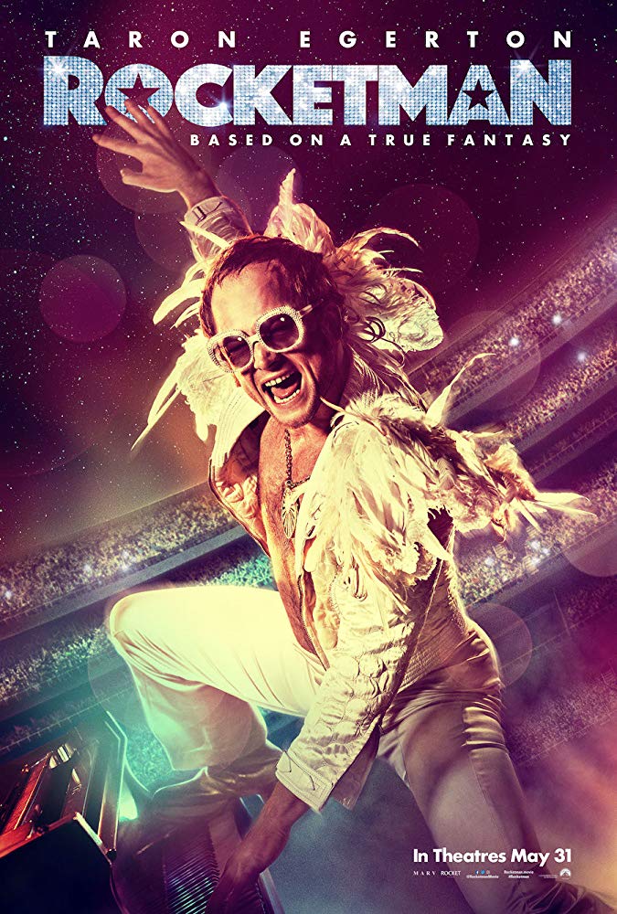 Taron Egerton como Elton John no poster de Rocketman, biopic do cantor