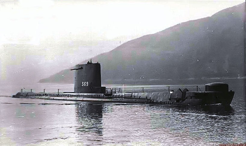 HMS Auriga. Não exatamente o maior inimigo dos submarinos soviéticos.