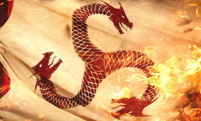 Detalhe da capa de Fire & Blood, livro de George R.R. Martin de House of The Dragon, nova série spin-off de GoT
