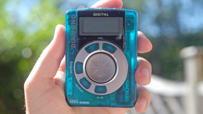 O MP3 Player Rio PMP300. Todo mundo queria um desses na época (Crédito: Ars Technica)