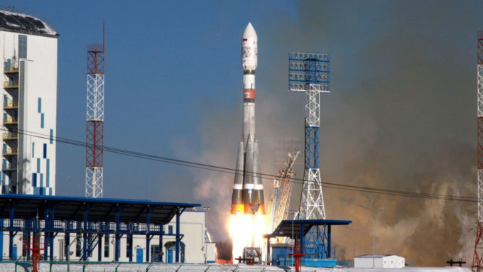 Foguete Soyuz-2 é lançado do Cosmódromo de Vostochny, em Tsiolkovsky (Crédito: Dlvlugação/Roscosmos)