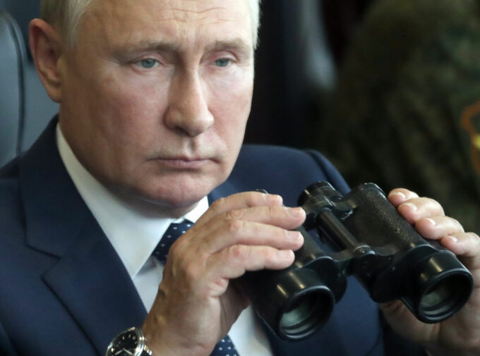 Putin está de olho na Ucrânia, mas Biden está de olho nele também (Crédito: Sergei Savostyanov/Sputnik/Kremlin/AP) / rússia