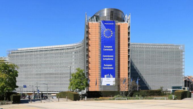 Edifício Berlaymont, sede da Comissão Europeia, em Bruxelas, Bélgica (Crédito: EmDee/Wikimedia Commons)