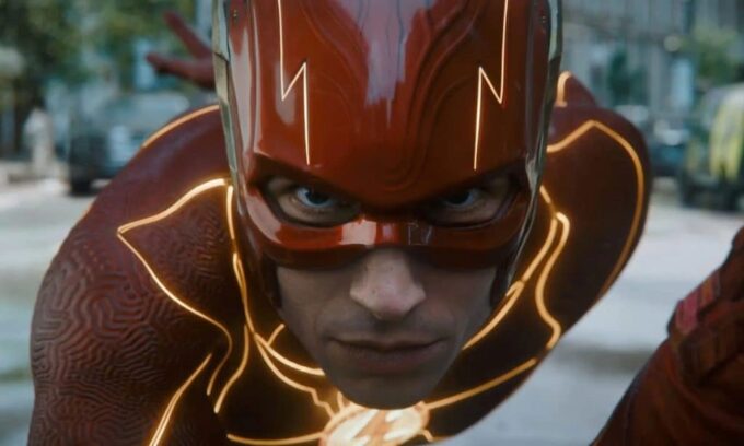 Ezra Miller não deve permanecer no papel após Flash (Crédito: Reprodução/Warner Bros. Pictures/DC Studios/Double Dream/The Disco Factory) / dceu