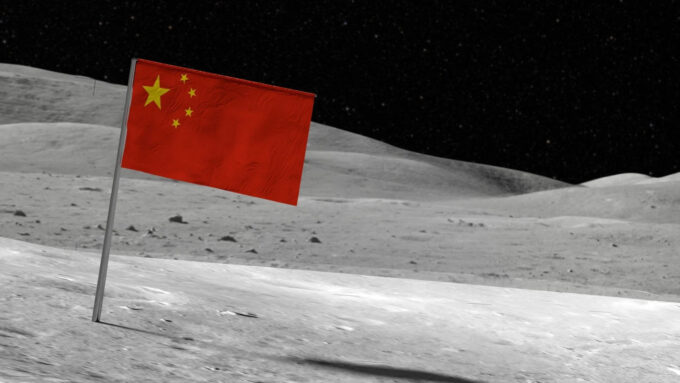 Bill Nelson desconfia que a China usará o argumento de pesquisa para assumir controle de regiões da Lua, infringindo acordos internacionais (Crédito: Getty Images)