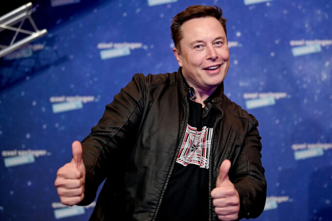 Elon Musk para ESA e UE: "obrigado pela preferência!" (Crédito: Britta Pedersen/Pool/AFP/Getty Images)