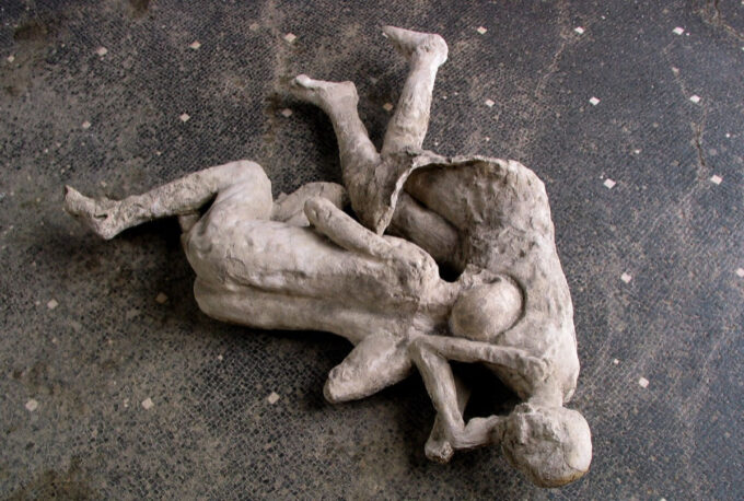 O "casal" encontrado na "Casa do Criptopórtico" eram dois homens, de ancestralidade norte-africana (Crédito: Archeological Park of Pompeii)