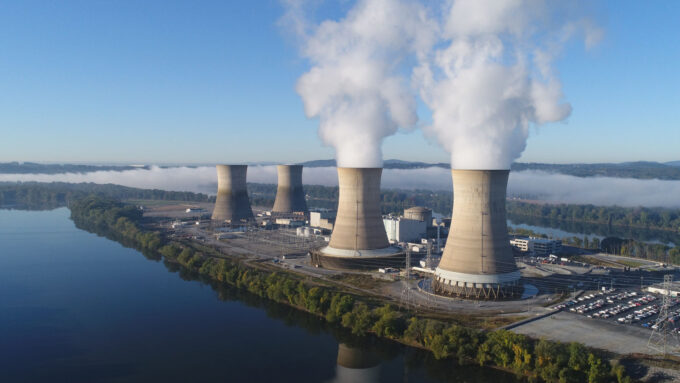 A Unidade 1 da Usina Nuclear de Three Mile Island (a Unidade 2 está inativa desde o acidente de 1979) vai fornecer energia para os data centers de IA da Microsoft (Crédito: Constellation Energy)