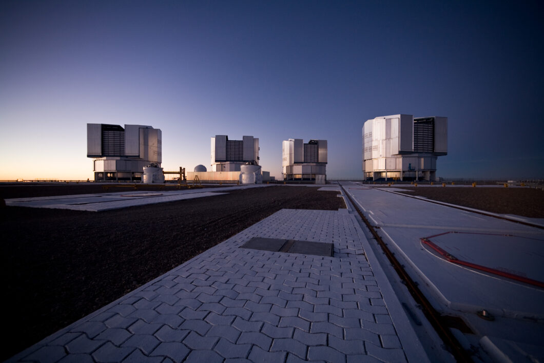 VLT é livre para uso por pesquisadores de vários países, até do Brasil, apesar do calote (H. H. Heyer/ESO)