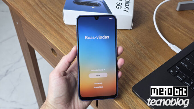 Galaxy A17 5G (Crédito: Thássius Veloso/Tecnoblog/Meio Bit) / IA