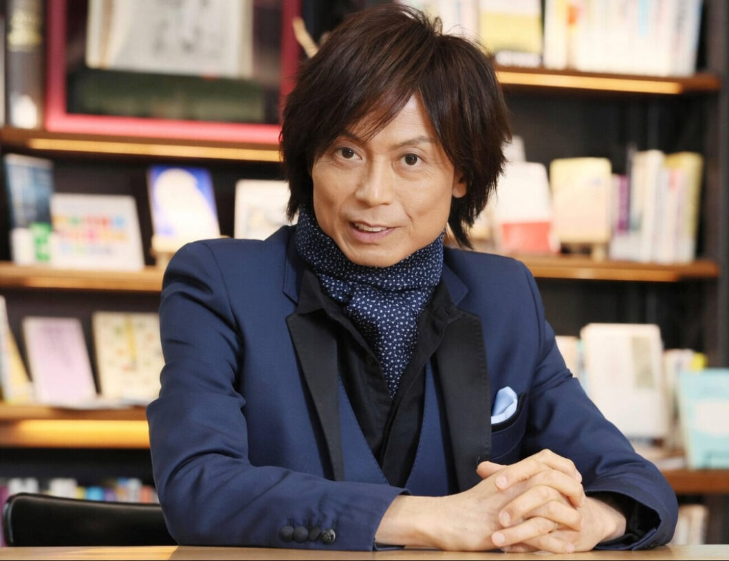 Tsunku, compositor, produtor musical e de games responsável pela série Rhythm Heaven (Crédito: Makoto Kondo/AP)