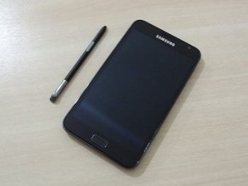 Samsung Galaxy Note e sua S-Pen.